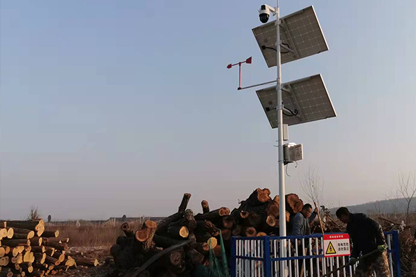 中石油管线太阳能监控